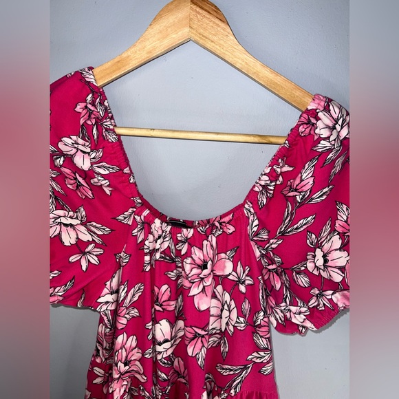 C Wonder by Christian Siriano Floral Tiered Ruffle bottom dress size M EUC - Picture 5 of 7